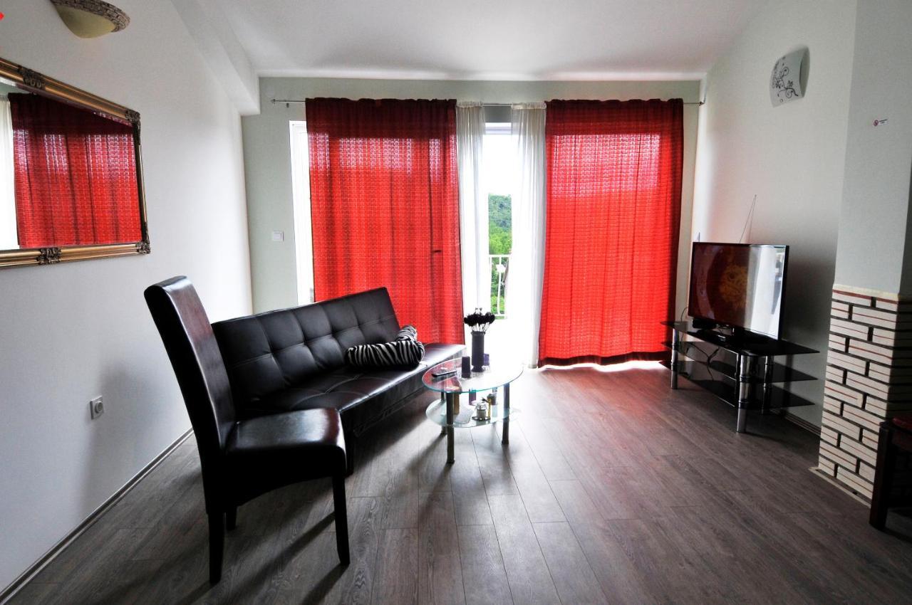 Apartment Fiorenini 2 *